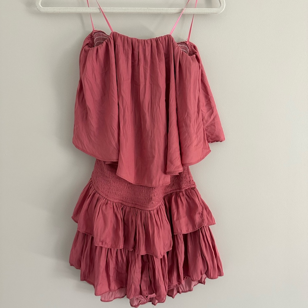Pink strapless mini dress! Super cute size small!